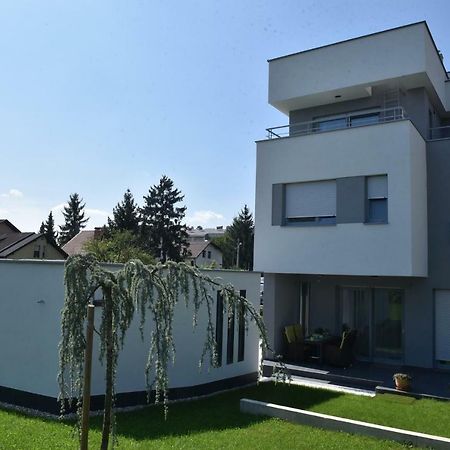 Villa Mami Zagreb Exteriör bild