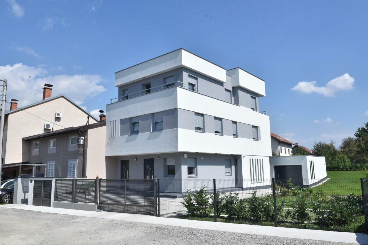 Villa Mami Zagreb Exteriör bild